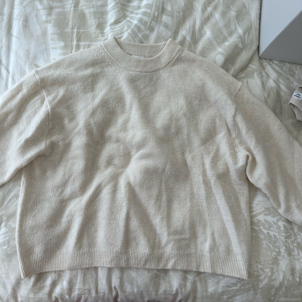 H&M Cream Sweater US L